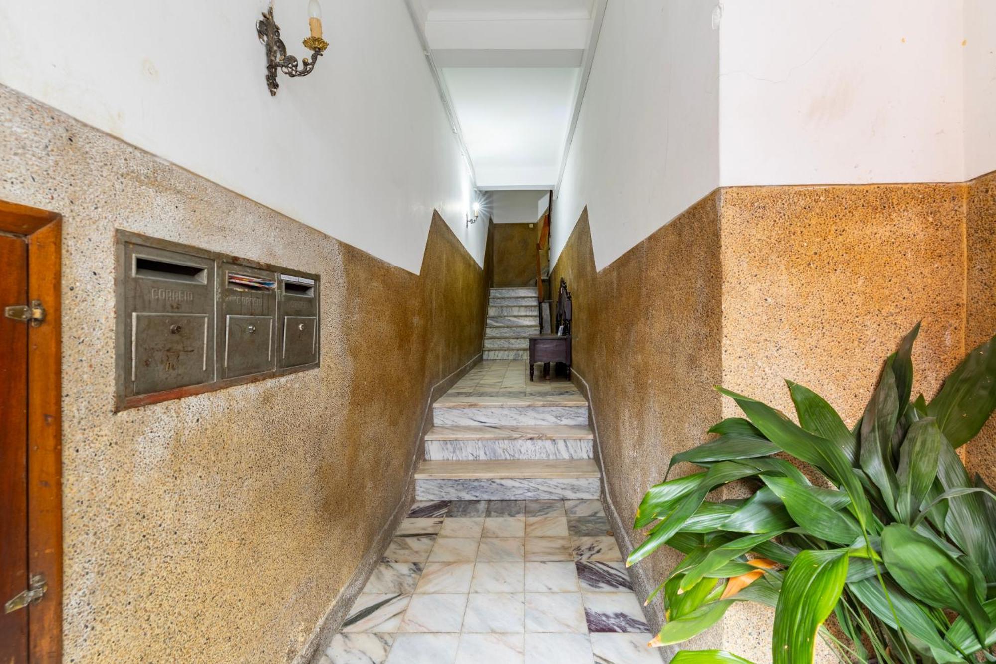 Cosy Remodeled Apartment In The City Center 푼다오 외부 사진