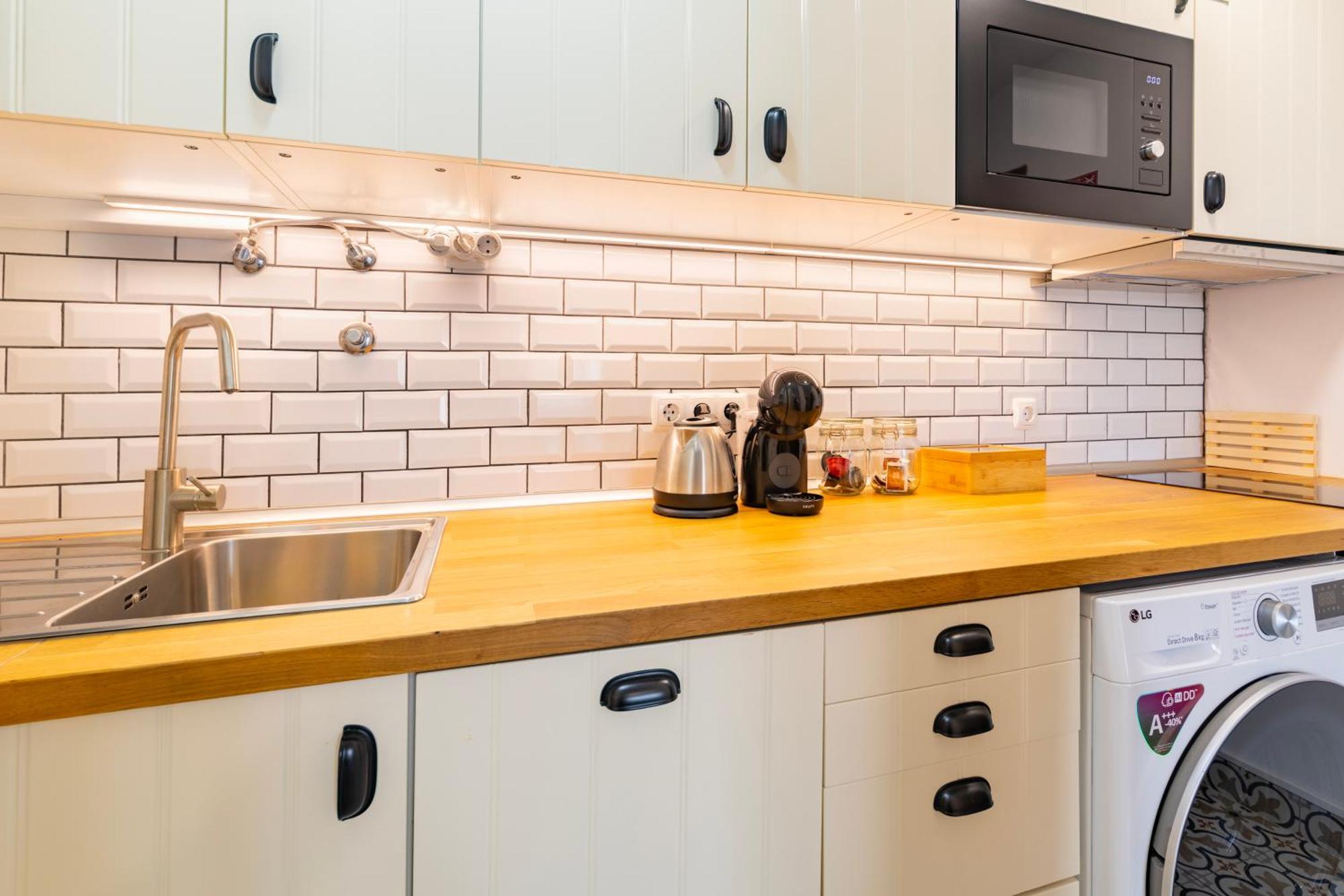 Cosy Remodeled Apartment In The City Center 푼다오 외부 사진